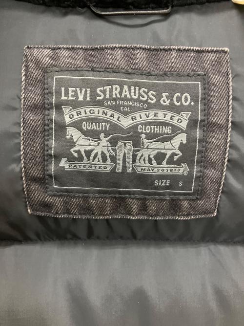 LEVI'S（リーバイス）LEVI'S (リーバイス) PC9-A5803-0001　ダウンジャケット グレー サイズ:Sの古着・服飾アイテム