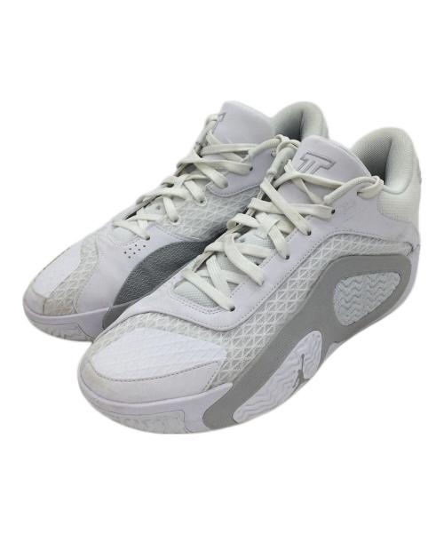 NIKE（ナイキ）NIKE (ナイキ) バスケットボールシューズ ホワイト サイズ:US9、UK8、EUR42.5、cm27、BR40.5、CN270(2.5)の古着・服飾アイテム