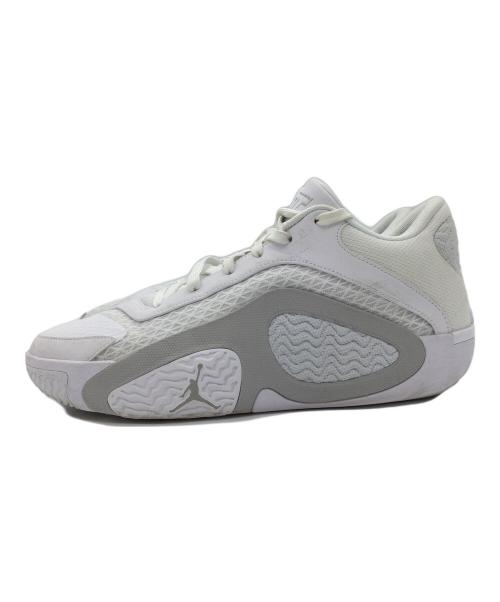 NIKE（ナイキ）NIKE (ナイキ) バスケットボールシューズ ホワイト サイズ:US9、UK8、EUR42.5、cm27、BR40.5、CN270(2.5)の古着・服飾アイテム