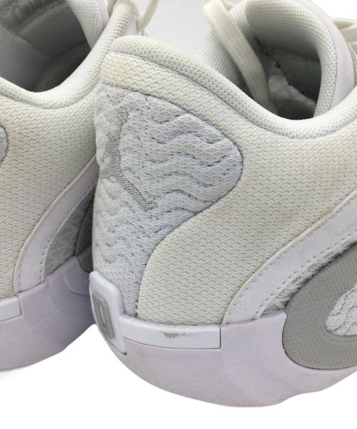 NIKE（ナイキ）NIKE (ナイキ) バスケットボールシューズ ホワイト サイズ:US9、UK8、EUR42.5、cm27、BR40.5、CN270(2.5)の古着・服飾アイテム