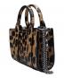 中古・古着 MARC JACOBS (マークジェイコブス) THE LEATHER NANO TOTE CHARM ブラウン×ブラック：7000円