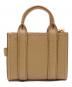 MARC JACOBS (マークジェイコブス) THE LEATHER NANO TOTE CHARM ベージュ：7000円