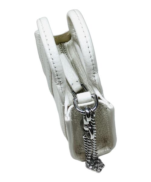 MARC JACOBS（マークジェイコブス）MARC JACOBS (マークジェイコブス) THE LEATHER NANO TOTE CHARM ホワイトの古着・服飾アイテム