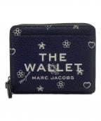 MARC JACOBSマークジェイコブス）の古着「ザ バンダナ ミニ レザー コンパクト ウォレット」｜ネイビー