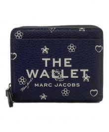 MARC JACOBS（マークジェイコブス）の古着「ザ バンダナ ミニ レザー コンパクト ウォレット」｜ネイビー