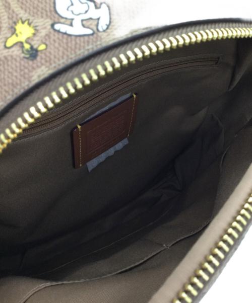COACH（コーチ）COACH (コーチ) PEANUTS (ピーナッツ) リュック ブラウンの古着・服飾アイテム
