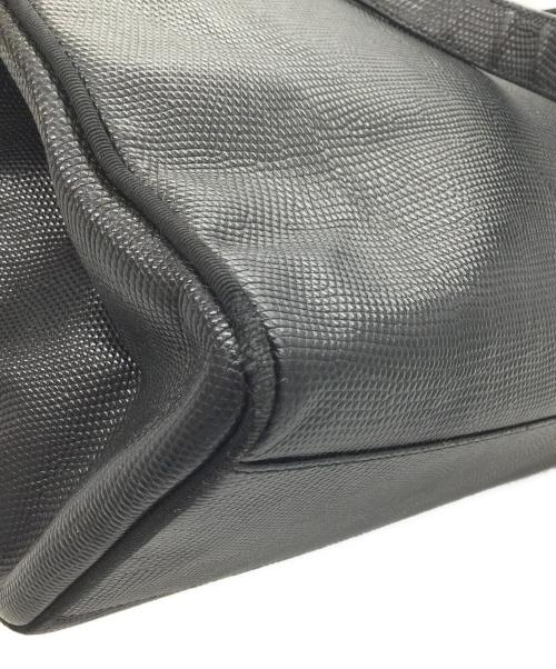 Salvatore Ferragamo（サルヴァトーレ フェラガモ）Salvatore Ferragamo (サルヴァトーレ フェラガモ) 型押しトートバッグ ブラック×ゴールドの古着・服飾アイテム