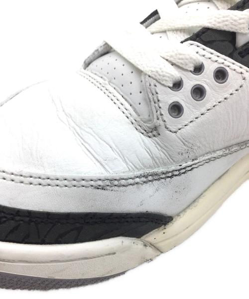 NIKE（ナイキ）NIKE (ナイキ) Air Jordan 3 Retro  ホワイト×ブラック サイズ:US8、UK7、EUR41、cm26、BR39.5、CN260(2.5)の古着・服飾アイテム