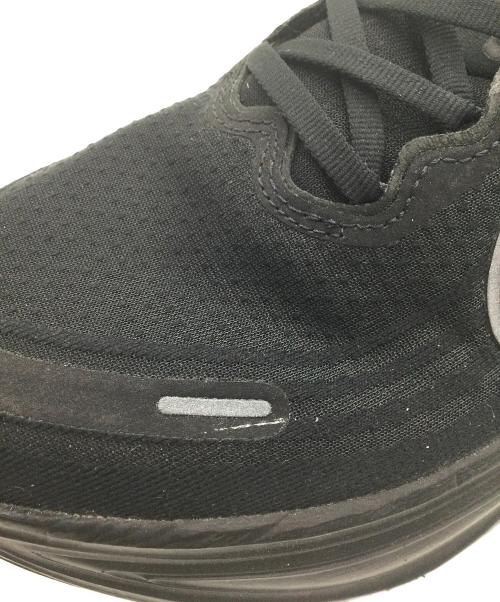 NIKE（ナイキ）NIKE (ナイキ) VOMERO PLUS ブラック サイズ:US10、UK9、EUR44、cm28、BR42、CN280　の古着・服飾アイテム