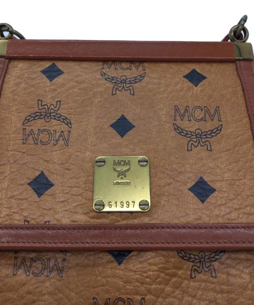 MCM（エムシーエム）MCM (エムシーエム) ミラー付ショルダーバッグ ブラウンの古着・服飾アイテム