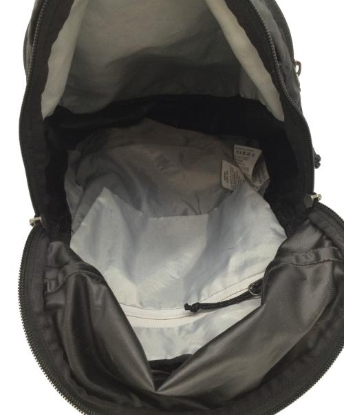 ARC'TERYX（アークテリクス）ARC'TERYX (アークテリクス) ナイロンリュック ブラックの古着・服飾アイテム