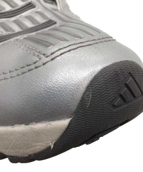adidas（アディダス）adidas (アディダス) Predator Megaride シルバー サイズ:US7 1/2、UK7、FR40 2/3、JP255、CHN250の古着・服飾アイテム