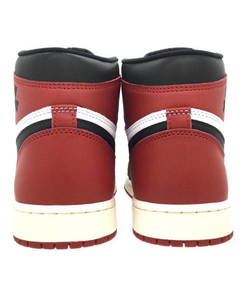 NIKE（ナイキ）NIKE (ナイキ) AIR JORDAN 1 RETRO HIGH OG ホワイト×ブラック×レッド サイズ:US9、UK8、EUR42.5、cm27、BR40.5、CN270(2.5) 未使用品の古着・服飾アイテム