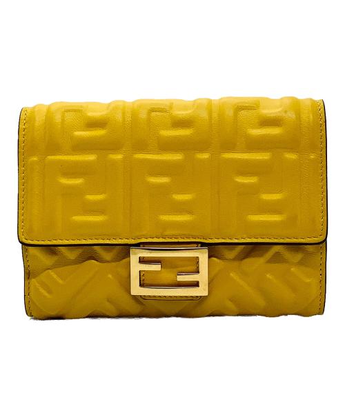 FENDI（フェンディ）FENDI (フェンディ) 3つ折り財布 イエロー×ゴールドの古着・服飾アイテム