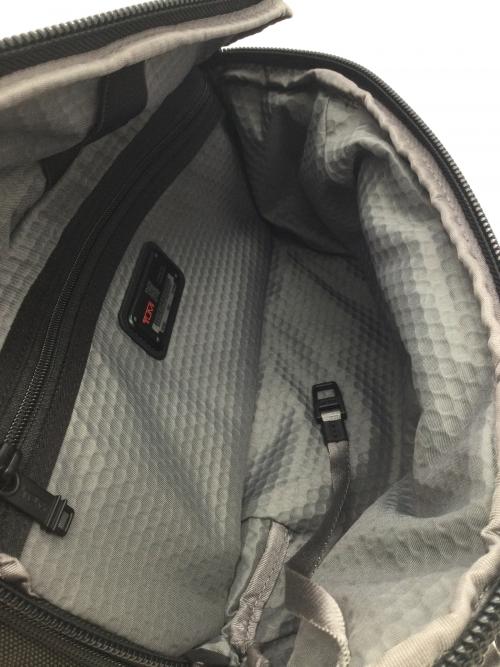 TUMI（トゥミ）TUMI (トゥミ) ボディーバッグ ブラックの古着・服飾アイテム