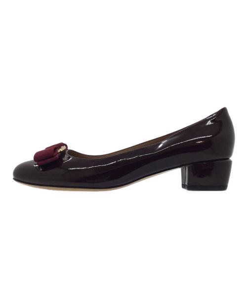 Salvatore Ferragamo（サルヴァトーレ フェラガモ）Salvatore Ferragamo (サルヴァトーレ フェラガモ) パンプス ボルドー サイズ:7の古着・服飾アイテム