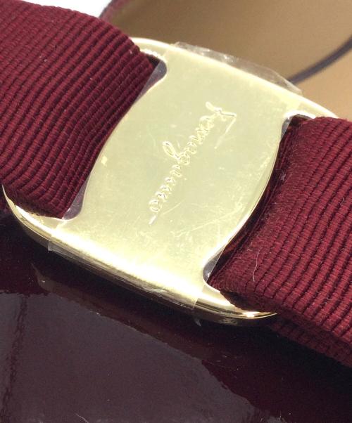 Salvatore Ferragamo（サルヴァトーレ フェラガモ）Salvatore Ferragamo (サルヴァトーレ フェラガモ) パンプス ボルドー サイズ:7の古着・服飾アイテム