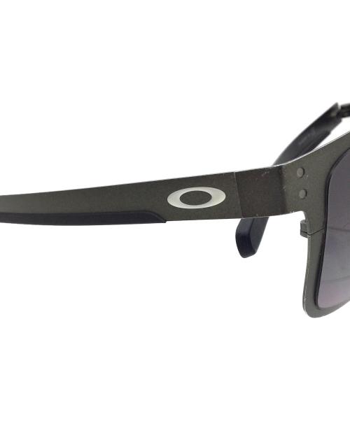 OAKLEY（オークリー）OAKLEY (オークリー) サングラス グレーの古着・服飾アイテム