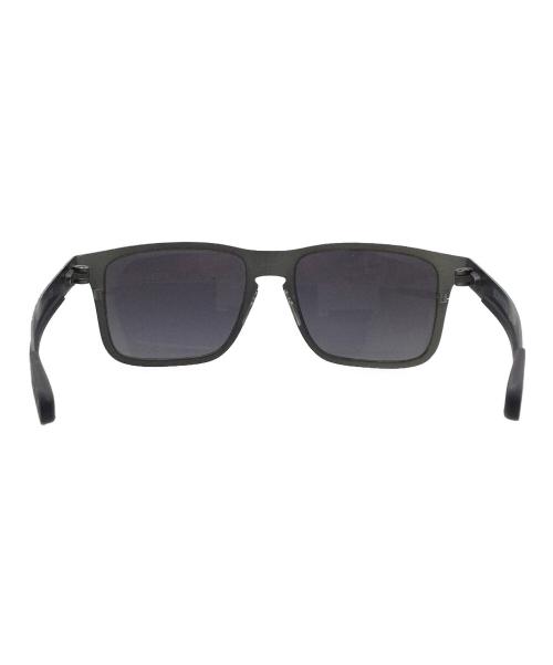 OAKLEY（オークリー）OAKLEY (オークリー) サングラス グレーの古着・服飾アイテム
