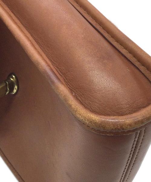 COACH（コーチ）COACH (コーチ) レザーショルダーポーチ ブラウンの古着・服飾アイテム