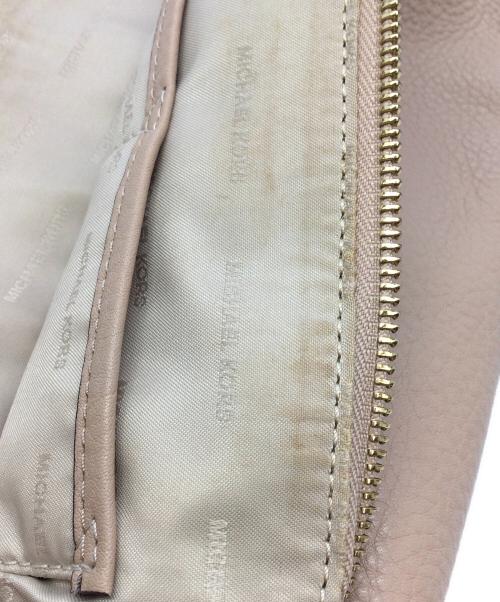 MICHAEL KORS（マイケルコース）MICHAEL KORS (マイケルコース) ショルダーバッグ ライトピンクの古着・服飾アイテム