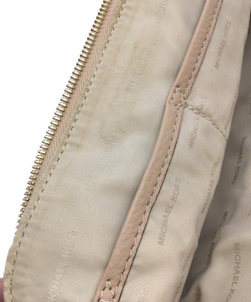 MICHAEL KORS（マイケルコース）MICHAEL KORS (マイケルコース) ショルダーバッグ ライトピンクの古着・服飾アイテム