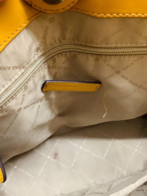 MICHAEL KORS（マイケルコース）MICHAEL KORS (マイケルコース) 2WAYバッグ ブラウン×マスタードの古着・服飾アイテム