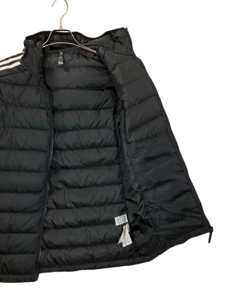 adidas（アディダス）adidas (アディダス) GH4604　エッセンシャルズ ダウンパーカー ブラック サイズ:Mの古着・服飾アイテム