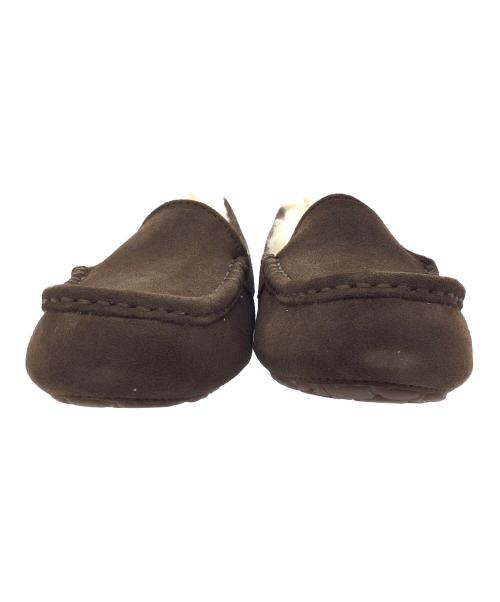 UGG（アグ）UGG (アグ) モカシンシューズ ダークブラウン サイズ:USA7、UK5、EU38、JAPAN24 未使用品の古着・服飾アイテム