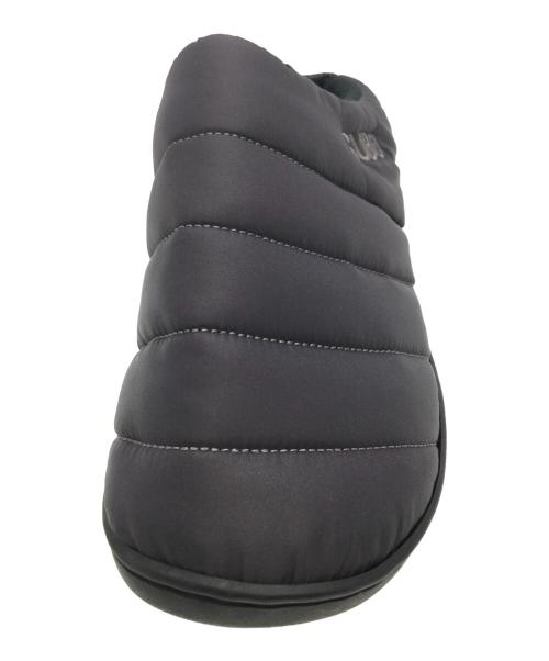 SUBU（スブ）SUBU (スブ) ミュール グレー サイズ:JP22-23.5、EU37-38、US5-6 未使用品の古着・服飾アイテム
