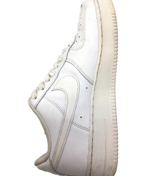 NIKE（ナイキ）NIKE (ナイキ) AIR FORCE 1 '07 ホワイト サイズ:US9、UK8、EUR42.5、cm27、BR40.5、CN270(2.5)の古着・服飾アイテム