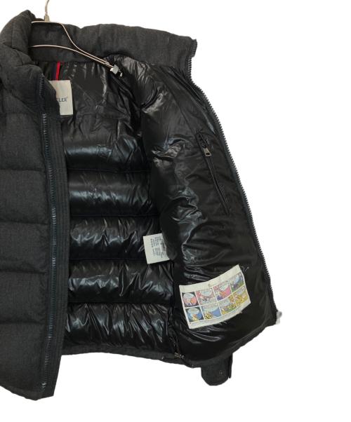 MONCLER（モンクレール）MONCLER (モンクレール) 020914033850　ダウンジャケット ネイビー サイズ:Lの古着・服飾アイテム