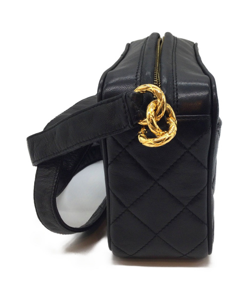 CHANEL（シャネル）CHANEL (シャネル) フリンジショルダーバッグ ブラック マトラッセの古着・服飾アイテム