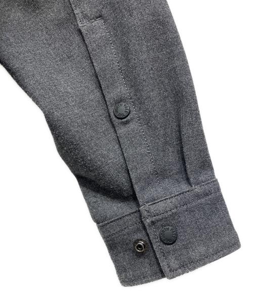 THE NORTH FACE（ザ ノース フェイス）THE NORTH FACE (ザ ノース フェイス) インヨーシャツ グレー サイズ:Sの古着・服飾アイテム