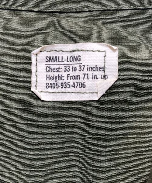 US.ARMY（ユーエスアーミー）US.ARMY (ユーエスアーミー) ミリタリーシャツ カーキ サイズ:SMALL-LONGの古着・服飾アイテム