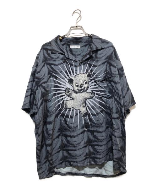 flagstuff（フラグスタフ）flagstuff (フラグスタフ) プリントシャツ グレー×ブラック サイズ:Lの古着・服飾アイテム