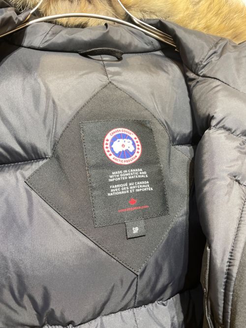 CANADA GOOSE（カナダグース）CANADA GOOSE (カナダグース) ダウンジャケット ブラック サイズ:Ｓの古着・服飾アイテム