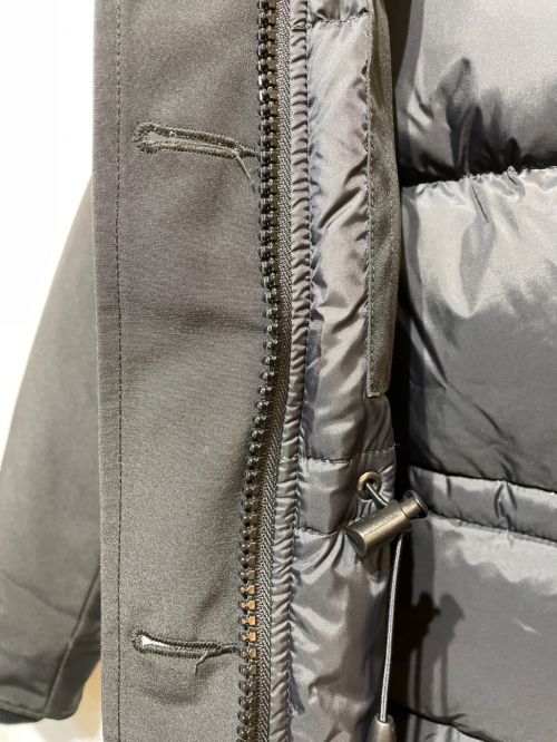 CANADA GOOSE（カナダグース）CANADA GOOSE (カナダグース) ダウンジャケット ブラック サイズ:Ｓの古着・服飾アイテム
