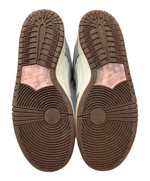 NIKE（ナイキ）NIKE (ナイキ) スニーカーSB DUNK LOW PRO QS ホワイト×グレー サイズ:27.5cmの古着・服飾アイテム