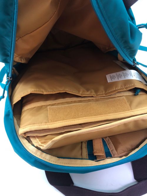 Patagonia（パタゴニア）Patagonia (パタゴニア) デイパック グリーンの古着・服飾アイテム