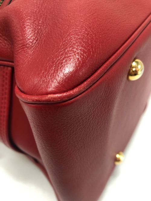 J&M DAVIDSON（ジェイ＆エム デヴィッドソン）J&M DAVIDSON (ジェイ＆エム デヴィッドソン) ハンドバッグ レッドの古着・服飾アイテム