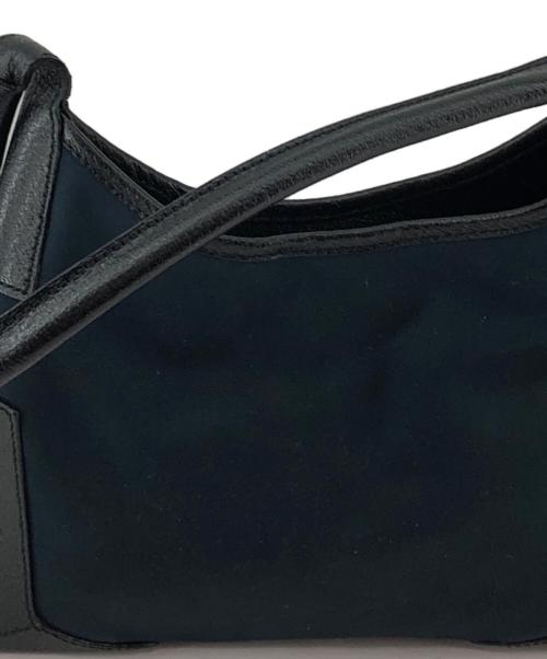 Salvatore Ferragamo（サルヴァトーレ フェラガモ）Salvatore Ferragamo (サルヴァトーレ フェラガモ) ハンドポーチ ネイビー×ブラックの古着・服飾アイテム