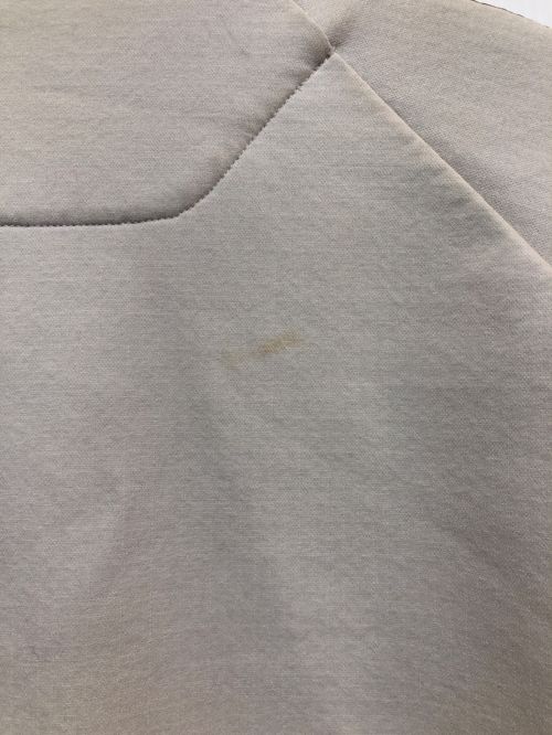 DESCENTE（デサント）DESCENTE (デサント) ジップアップジャケット グレーの古着・服飾アイテム