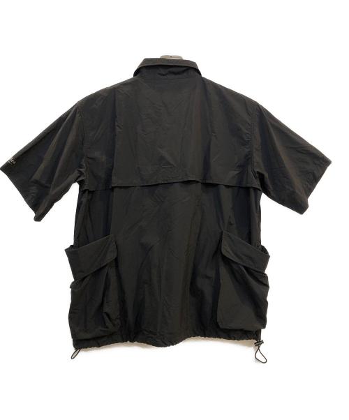 UNIVERSAL OVERALL（ユニバーサルオーバーオール）UNIVERSAL OVERALL (ユニバーサルオーバーオール) ナイロンシャツ ブラック サイズ:Mの古着・服飾アイテム