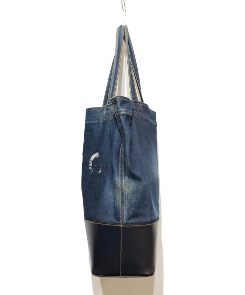 A.P.C.（アーペーセー）A.P.C. (アーペーセー) デニムトートバッグ インディゴ×ブラックの古着・服飾アイテム