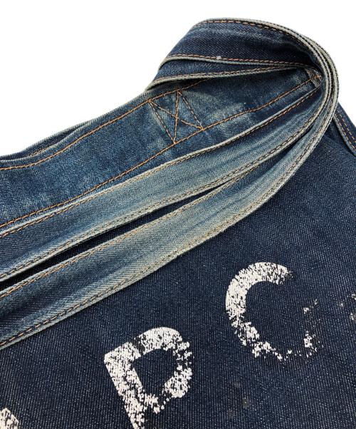 A.P.C.（アーペーセー）A.P.C. (アーペーセー) デニムトートバッグ インディゴ×ブラックの古着・服飾アイテム