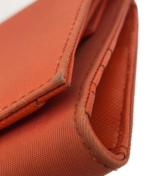 PRADA（プラダ）PRADA (プラダ) 3つ折り財布 オレンジの古着・服飾アイテム