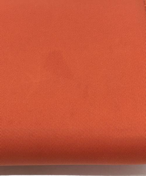 PRADA（プラダ）PRADA (プラダ) 3つ折り財布 オレンジの古着・服飾アイテム
