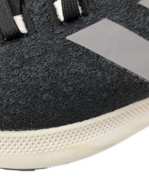 adidas（アディダス）adidas (アディダス) スニーカー ブラック サイズ:28の古着・服飾アイテム