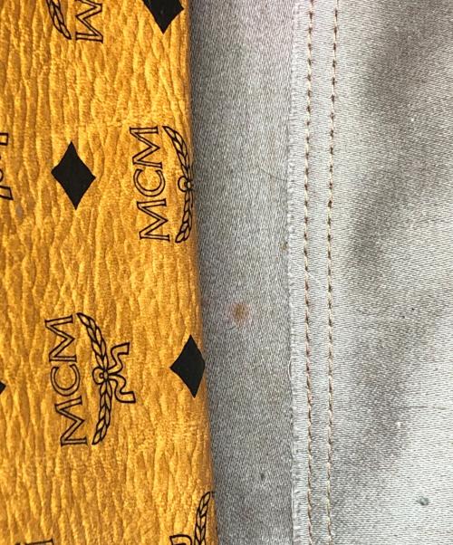 MCM（エムシーエム）MCM (エムシーエム) トラベルショルダーバッグ ブラウンの古着・服飾アイテム